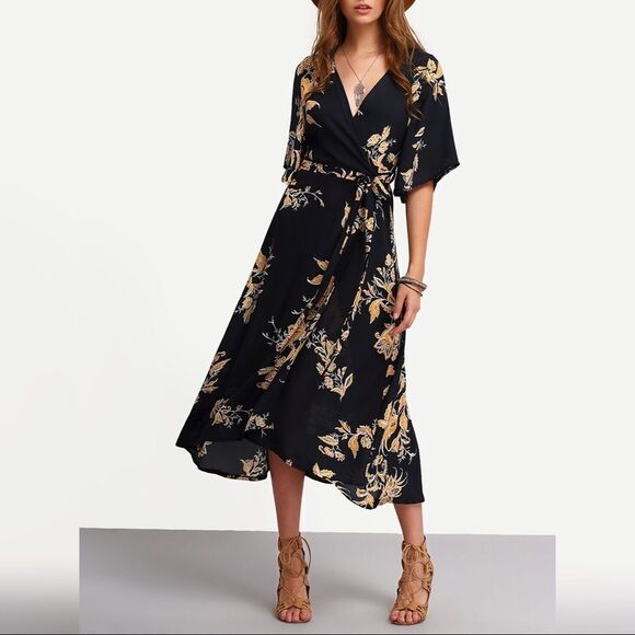 ✨V Neck Florals Wrap Dress✨ - Picture 2 of 7